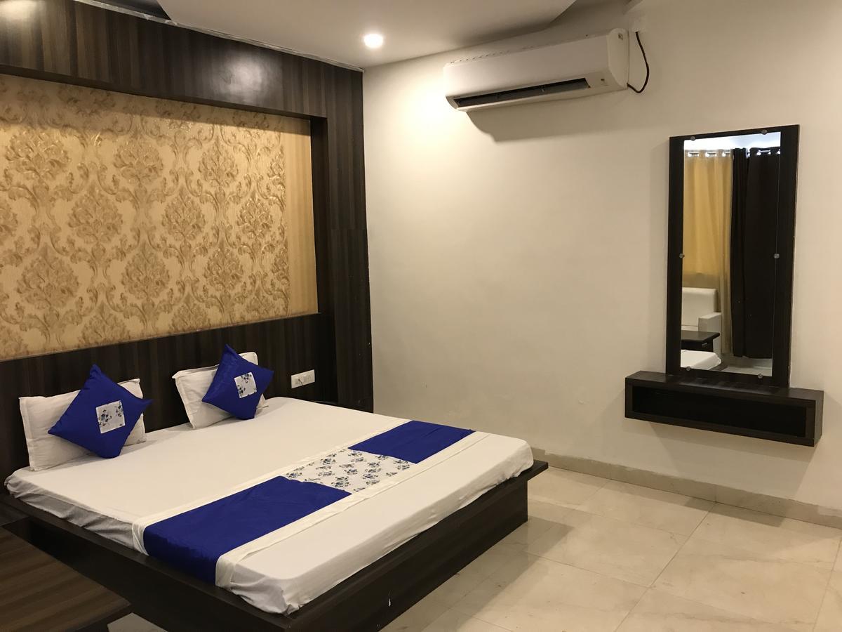 Hotel City Palace Ujjain Exterior photo
